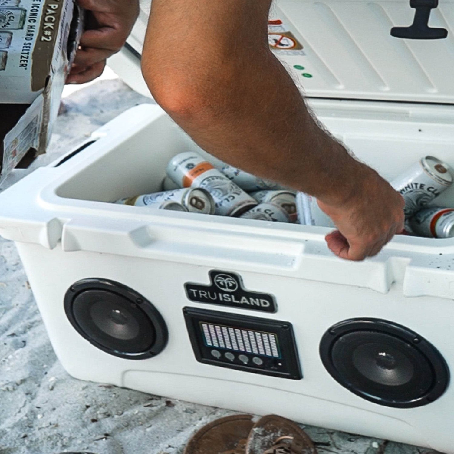 45L_cooler_speaker_drinks - TRU ISLAND